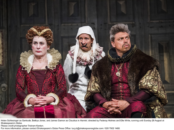Photo Flash: First Look at HAMLET at Shakespeare's Globe Image