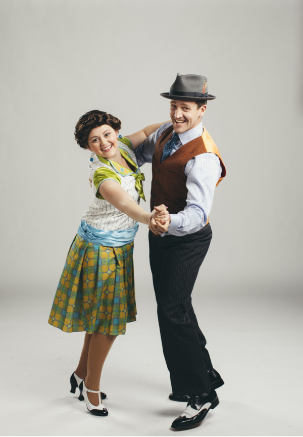 Photo Flash: SINGIN' IN THE RAIN Comes to Omaha Community Playhouse Image