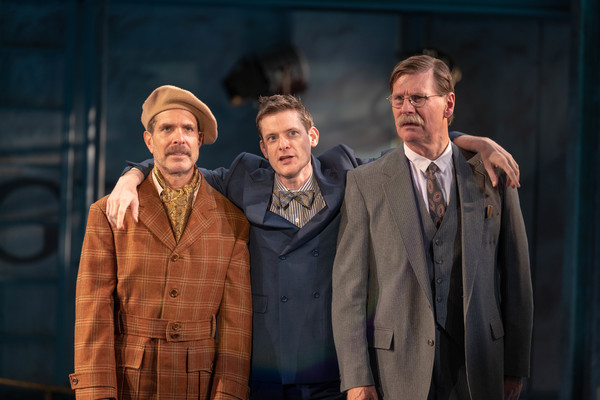 Photo Flash: SINGIN' IN THE RAIN Dances Into The John W. Engeman Theater Image
