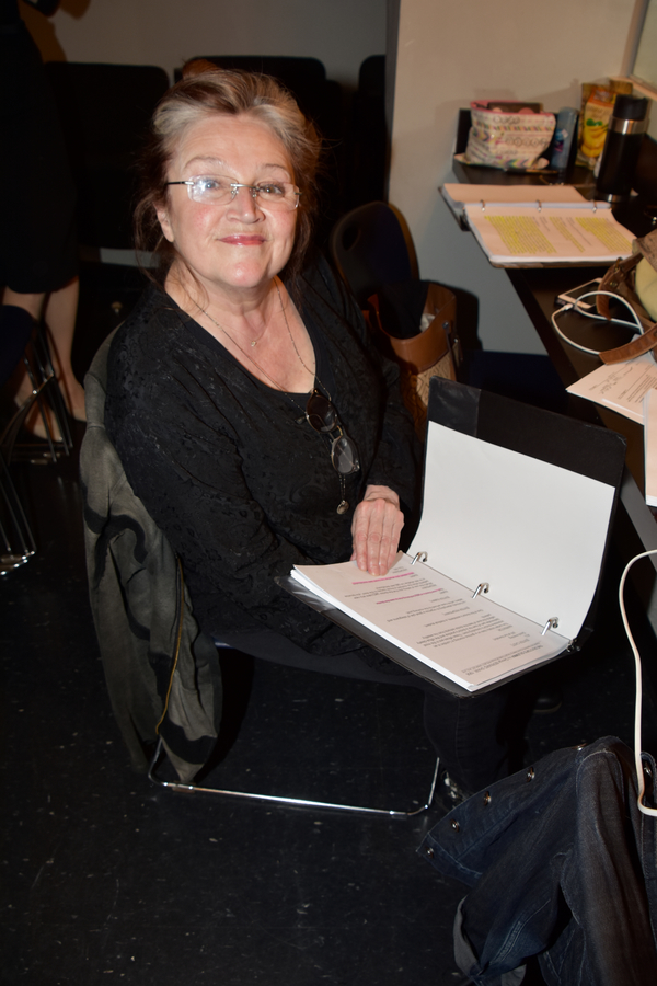 Photo Coverage: Backstage with the Cast of THE DOCTOR'S DILEMMA; Lenny Wolpe, Lisa O'Hare, and More Image