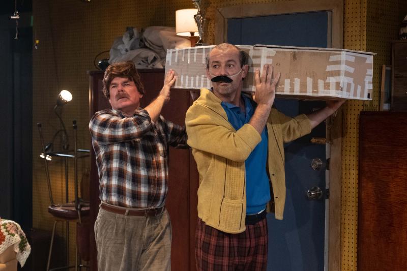 Review: THE WALWORTH FARCE Is A Fabulously Funny And Utterly Absurd Glimpse Into The Goings On In A Dysfunctional Family Image