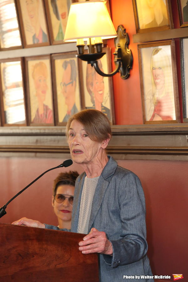 Glenda Jackson Photo