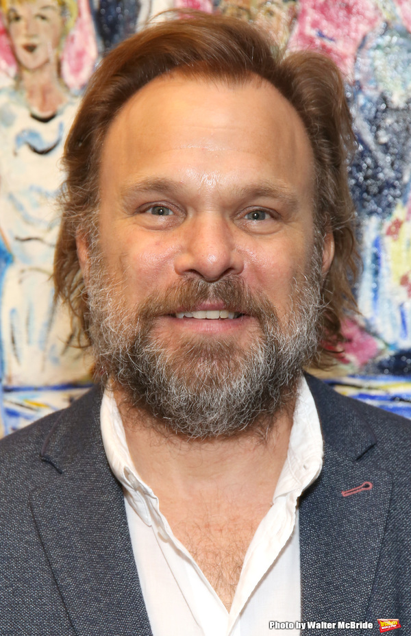 Norbert Leo Butz  Photo