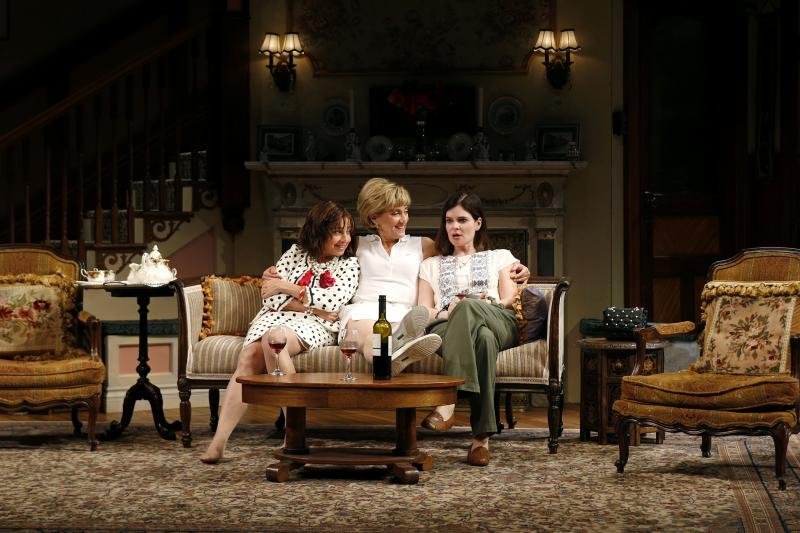 Review: South Coast Repertory Revisits Wendy Wasserstein's THE SISTERS ROSENSWEIG 