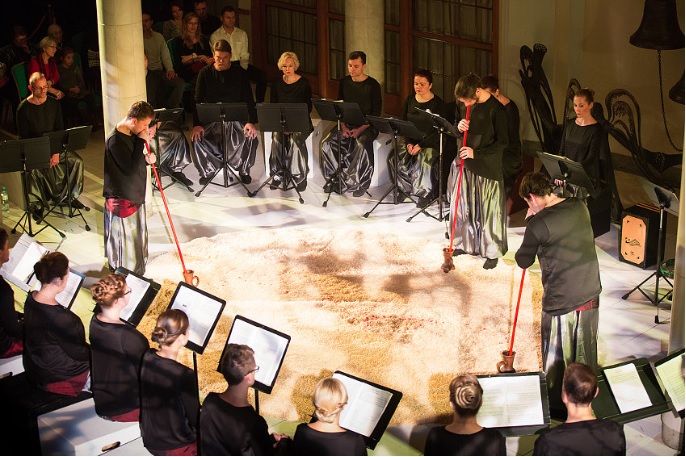 Review: THE RED at The Kolobov Novaya Opera Image