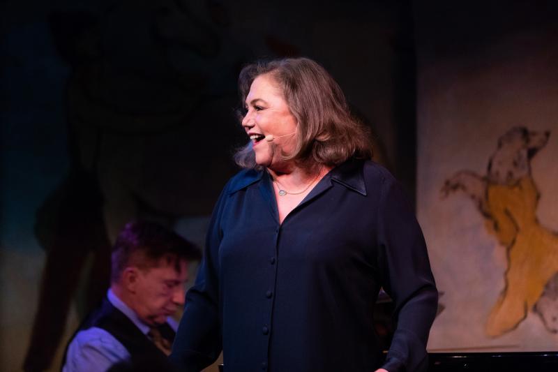 Review: Kathleen Turner Harnesses Her Power in FINDING MY VOICE at Cafe Carlyle Image