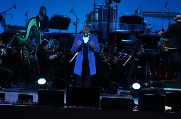 Photo Flash: Zooey Deschanel, Kelsey Grammer, Jane Krakowski, Taye Diggs, Rebel Wilson, Anthony Evans And More Sing BEAUTY AND THE BEAST at The Hollywood Bowl! 