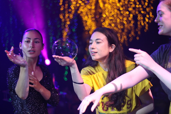 Photo Flash: PUFFS Visits THE GAZILLION BUBBLE SHOW Image