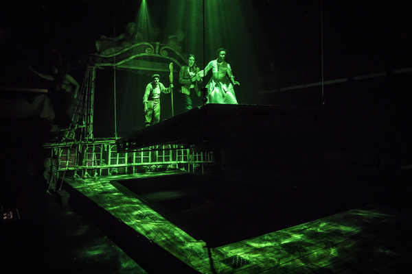 Photo Flash: Lookingglass Theatre Company Mounts 20,000 LEAGUES UNDER THE SEAS Image