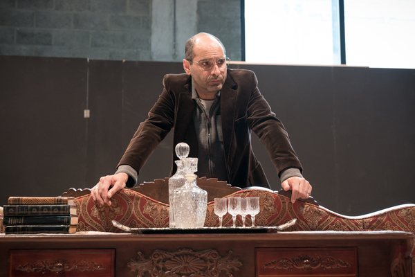 Photo Flash: In Rehearsal with the Young Vic's FUN HOME Image
