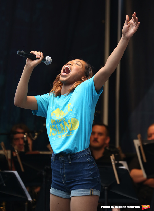 Photo Coverage: Check Out Photos From STARS IN THE ALLEY, Including Performances by DEAR EVAN HANSEN, SPONGEBOB, and More Image