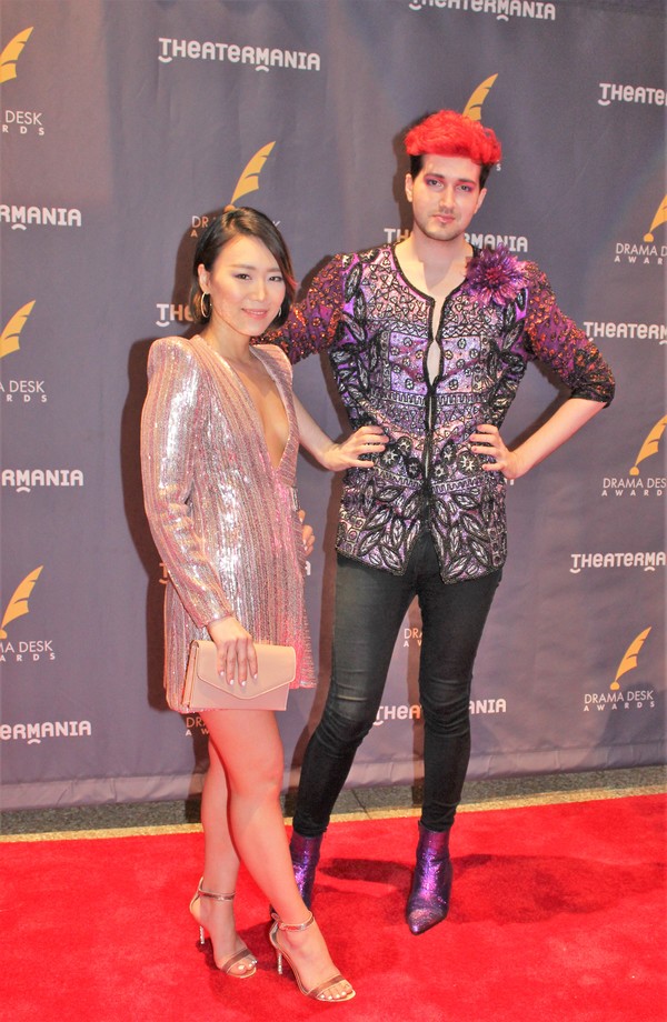 Photo Coverage: On the Red Carpet at the Drama Desk Awards! Image