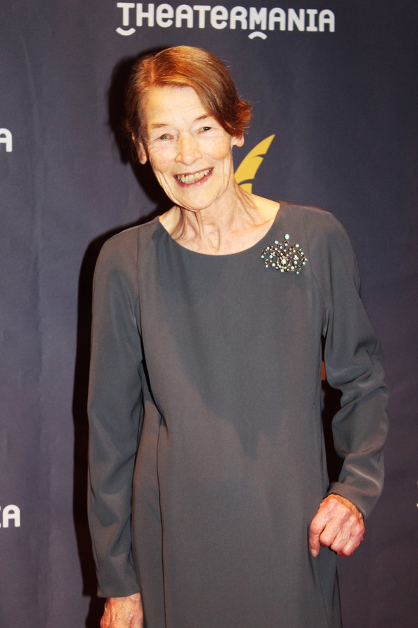 Photo Coverage: On the Red Carpet at the Drama Desk Awards! Image