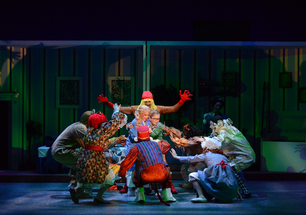 Photo Flash: MARY POPPINS Flies Into Arizona Broadway Theatre Image