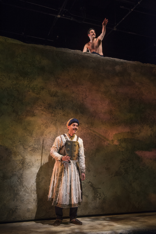 Photo Flash: Steppenwolf Mounts GUARDS AT THE TAJ Image