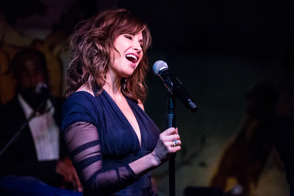 Photo Flash: Actress Gina Gershon Makes Cafe Carlyle Debut Image