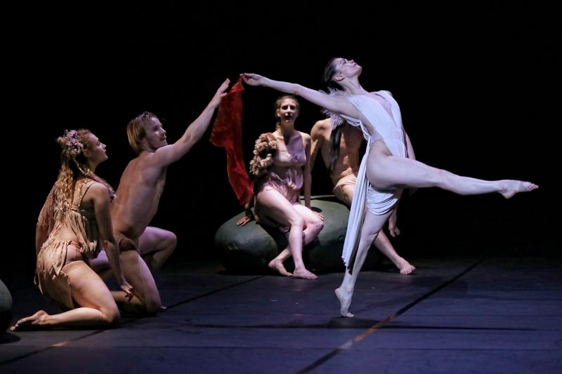 Review: Angelin Preljocaj's Acclaimed Contemporary Ballet SNOW WHITE Mesmerises Sydney Audiences Image