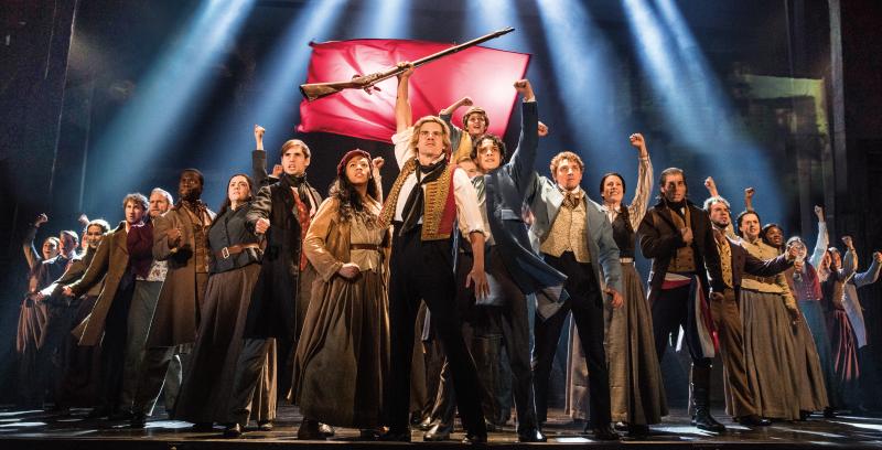 Review: LES MISERABLES at the Paramount Theater is All That and A Bag of Chips  Image