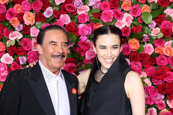 Photo Coverage: Stars Strut the Red Carpet at the 2018 Tony Awards! Image