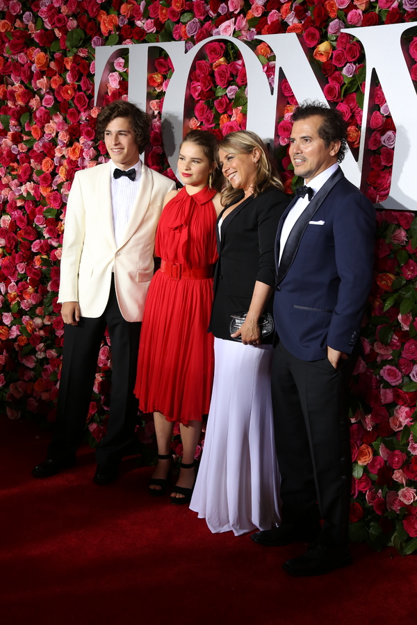 Photo Coverage: Stars Strut the Red Carpet at the 2018 Tony Awards! Image