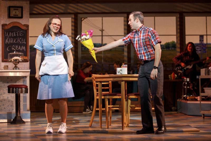 Interview:  Lenne Klingaman is Dawn in National Tour of WAITRESS 