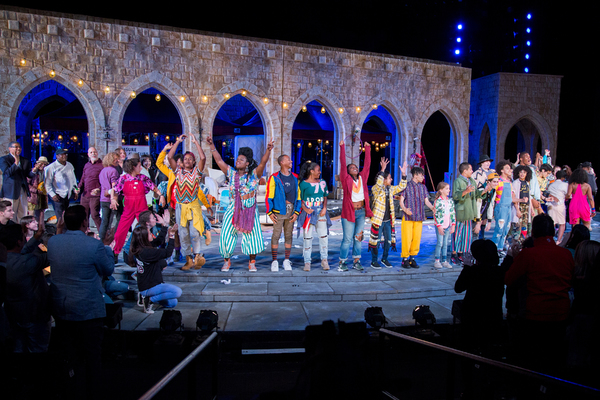 Photo Coverage: Public Theater Celebrates 40th Anniversary of RUNAWAYS at Annual Gala! Image