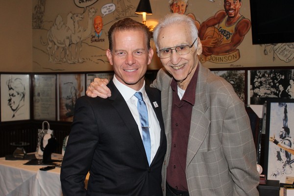 Photo Coverage: Christian Hoff and Friends Celebrate Tony Night at the Palm! Image