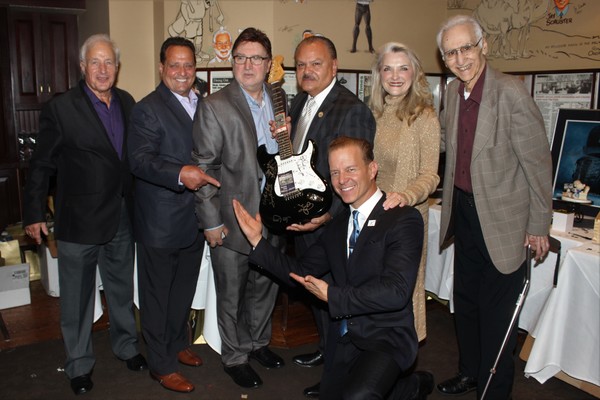 Photo Coverage: Christian Hoff and Friends Celebrate Tony Night at the Palm! Image
