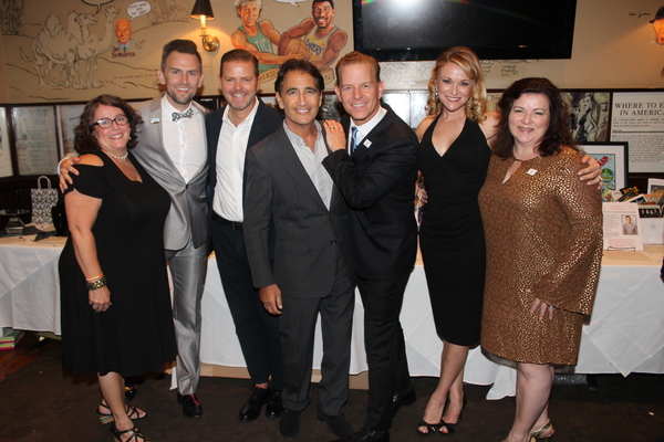 Photo Coverage: Christian Hoff and Friends Celebrate Tony Night at the Palm! Image