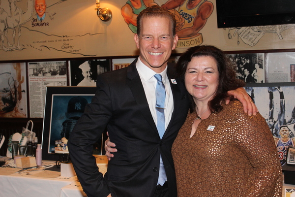 Photo Coverage: Christian Hoff and Friends Celebrate Tony Night at the Palm! 