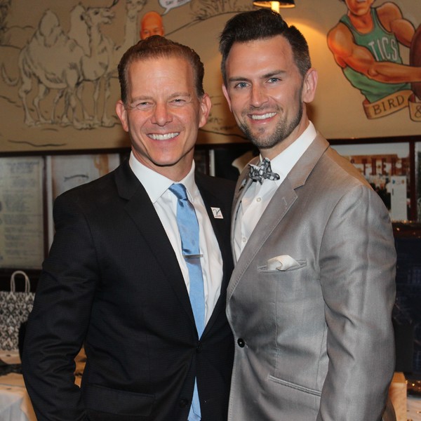 Photo Coverage: Christian Hoff and Friends Celebrate Tony Night at the Palm! Image