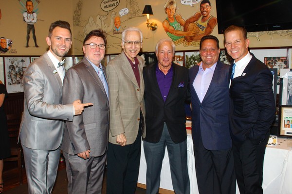 Photo Coverage: Christian Hoff and Friends Celebrate Tony Night at the Palm! Image