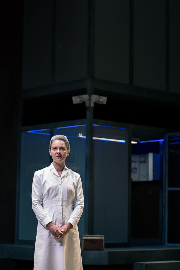 Photo Flash: First Look at ONE FLEW OVER THE CUCKOO'S NEST Sheffield Crucible Image