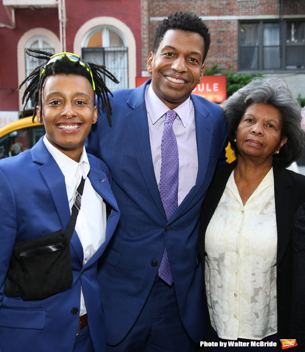 Maya â€œZenoâ€ Peterson and Julio Peterson with his mother Luz  Photo