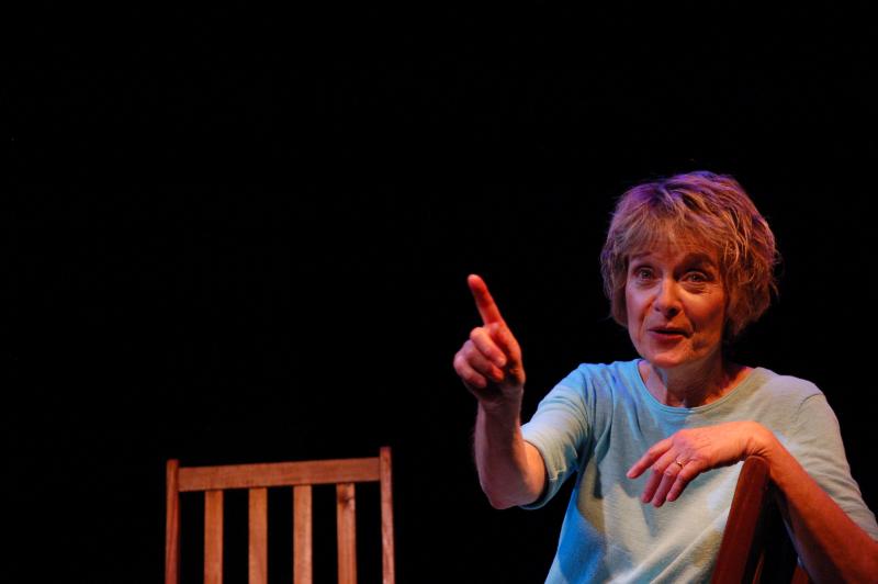 Review:  SHIRLEY VALENTINE Takes a Hilarious Leap into the Unknown at Terrific New Theatre 