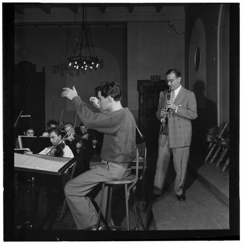 Review: Seattle Symphony Celebrates Centenary with Bernstein Extravaganza Image