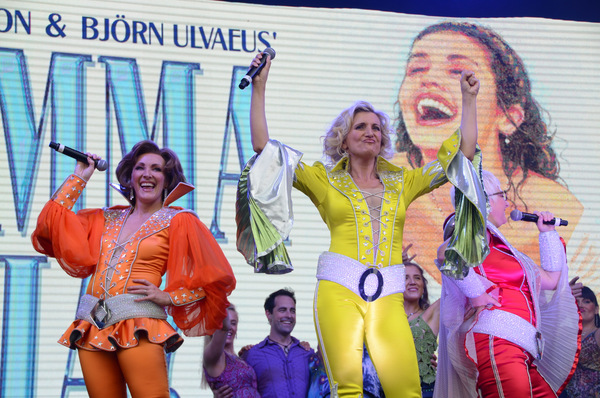 Photo Flash: The West End's Best Come Out For West End Live - DREAMGIRLS, MAMMA MIA!, CHICAGO, THRILLER LIVE Image