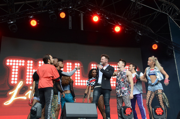 Photo Flash: The West End's Best Come Out For West End Live - DREAMGIRLS, MAMMA MIA!, CHICAGO, THRILLER LIVE Image