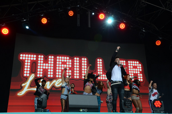 Photo Flash: The West End's Best Come Out For West End Live - DREAMGIRLS, MAMMA MIA!, CHICAGO, THRILLER LIVE Image