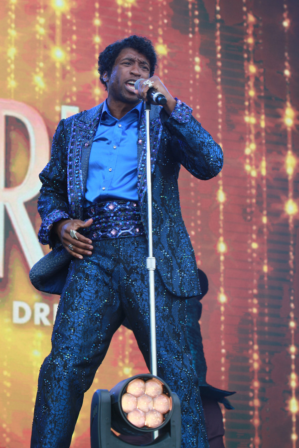Photo Flash: The West End's Best Come Out For West End Live - DREAMGIRLS, MAMMA MIA!, CHICAGO, THRILLER LIVE Image