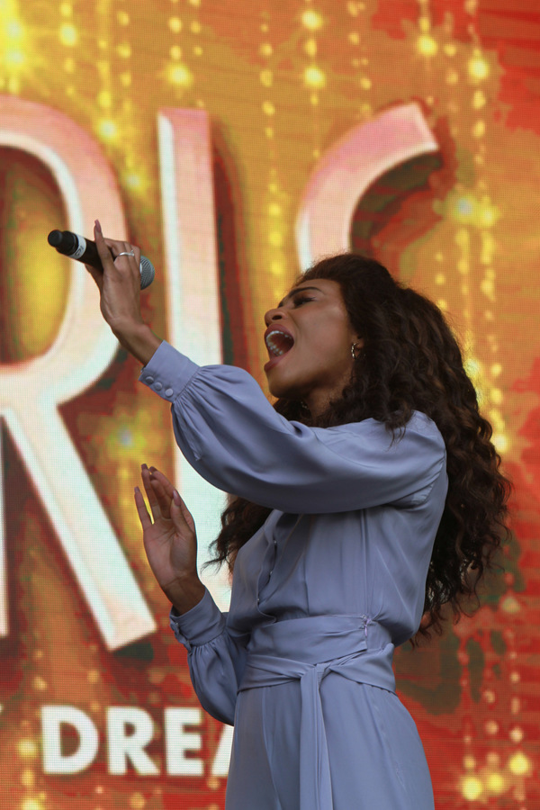 Photo Flash: The West End's Best Come Out For West End Live - DREAMGIRLS, MAMMA MIA!, CHICAGO, THRILLER LIVE Image
