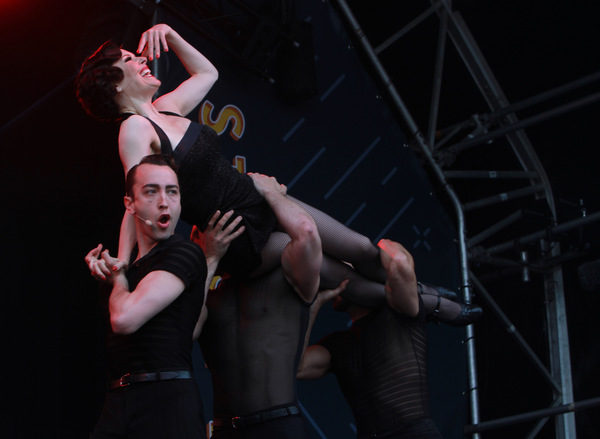 Photo Flash: The West End's Best Come Out For West End Live - DREAMGIRLS, MAMMA MIA!, CHICAGO, THRILLER LIVE Image