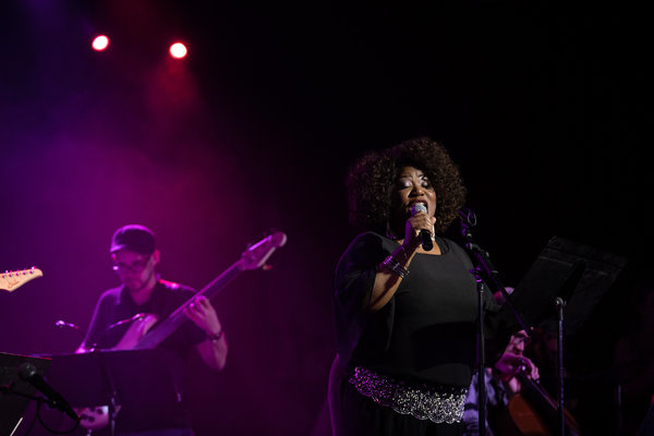 Photo Flash: Adam Kaplan, Ben Fankhauser, and More Sing Kelly Clarkson at Highline Ballroom Image