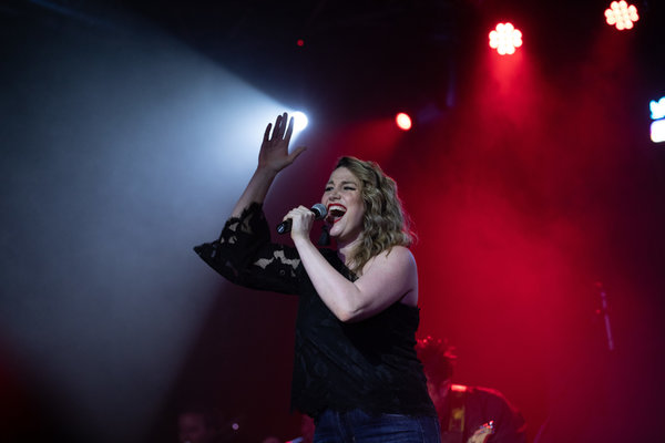 Photo Flash: Adam Kaplan, Ben Fankhauser, and More Sing Kelly Clarkson at Highline Ballroom Image