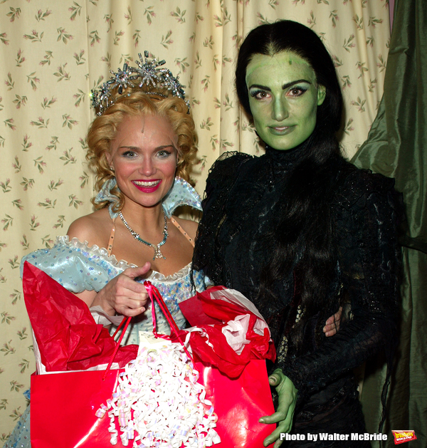 Photo Throwback: Kristin Chenoweth and Idina Menzel Pose in 2003 Image
