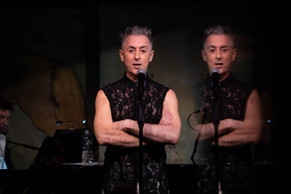 Photo Flash: Alan Cumming Returns to the Legendary Cafe Carlyle! Image
