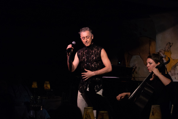 Photo Flash: Alan Cumming Returns to the Legendary Cafe Carlyle! Image