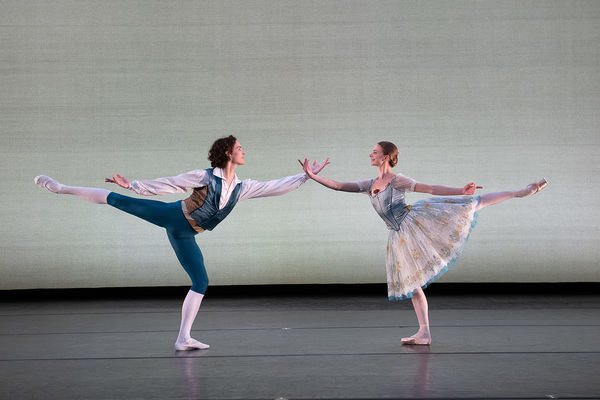 Andreas Kaas and Ida Praetorius of Royal Danish Ballet in August Bournonville's "The  Photo