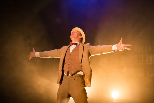 Photo Flash: First Look at THRILL ME at The Other Palace Image