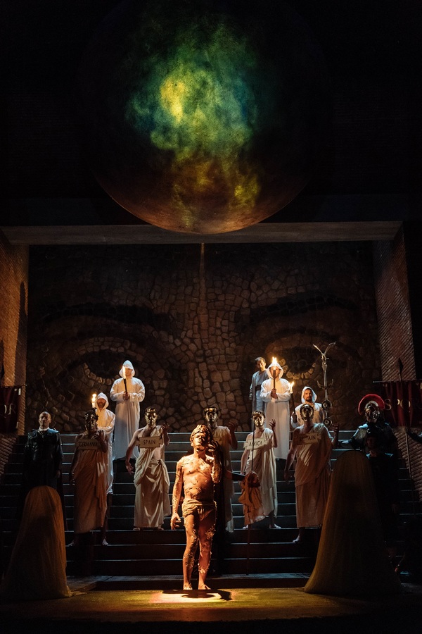 Photo Flash: First Look at IMPERIUM at the Gielgud Theatre Image
